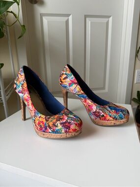 Fiona Vibrant Multicolor Floral Cork Platform Heels in a size 6 wide